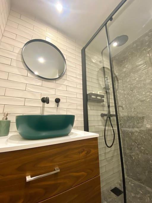 Piraeus Apartment For Rent Εξωτερικό φωτογραφία
